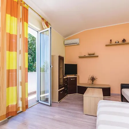 Four Bedroom In Privlaka * Privlaka (Zadar)