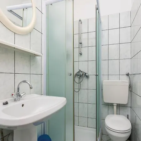 Four Bedroom In Privlaka