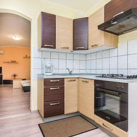 Appartamento Four Bedroom In Privlaka